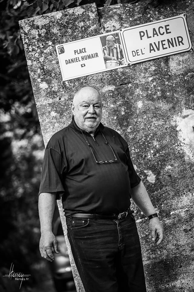 Daniel Humair Plaque de rue a Junas